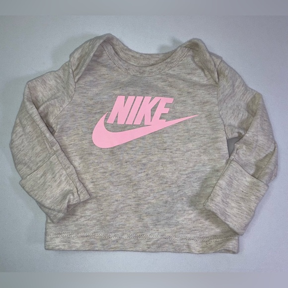 Nike Baby Girls 3M 5-Piece Bundle - Picture 2 of 7